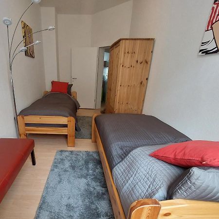 Schoene Zwei-Zimmer-Wohnung "W2" Mit 4 Einzelbetten Und Wlan In Zwenkau Bei Leipzig Im Neuseenland المظهر الخارجي الصورة