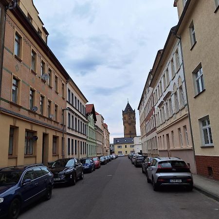 Schoene Zwei-Zimmer-Wohnung "W2" Mit 4 Einzelbetten Und Wlan In Zwenkau Bei Leipzig Im Neuseenland المظهر الخارجي الصورة
