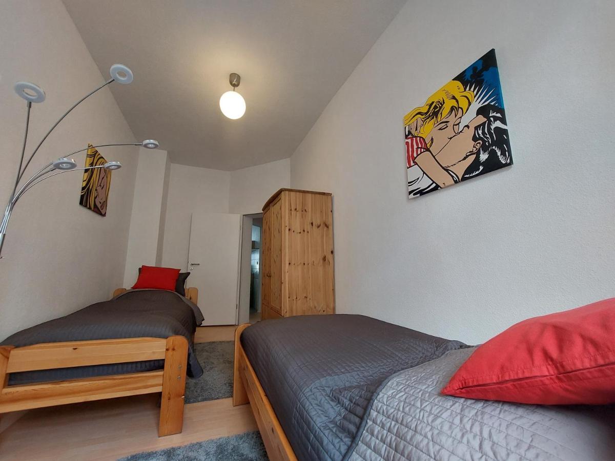 Schoene Zwei-Zimmer-Wohnung "W2" Mit 4 Einzelbetten Und Wlan In Zwenkau Bei Leipzig Im Neuseenland المظهر الخارجي الصورة