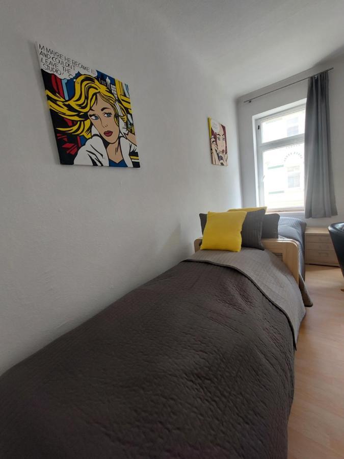 Schoene Zwei-Zimmer-Wohnung "W2" Mit 4 Einzelbetten Und Wlan In Zwenkau Bei Leipzig Im Neuseenland المظهر الخارجي الصورة