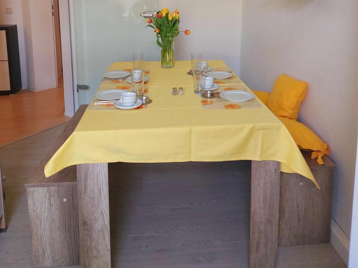 Schoene Zwei-Zimmer-Wohnung "W2" Mit 4 Einzelbetten Und Wlan In Zwenkau Bei Leipzig Im Neuseenland المظهر الخارجي الصورة